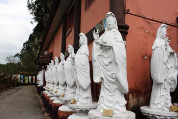 Kwan Yin Tong Temple