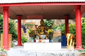 Kwan Yin Tong Temple