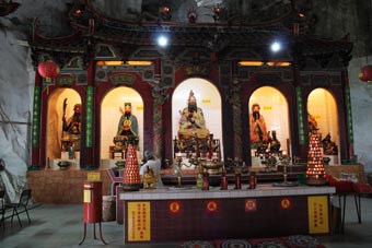 Nam Tian Tong Temple