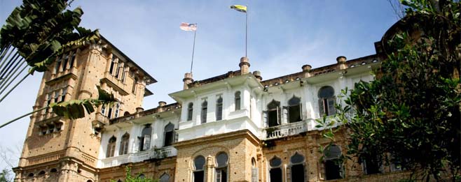 Kellie’s Castle was built by a Scottish planter his name called William Kellie Smith from a little town in Scotland. He built the building for his beloved wife (a symbol of love).